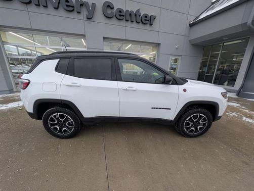 2026 Jeep Compass Trailhawk