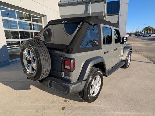 2018 Jeep Wrangler Unlimited Sport