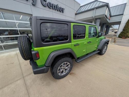 2025 Jeep Wrangler Sport