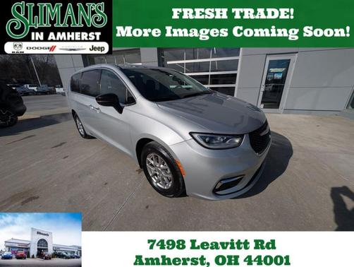 2024 Chrysler Pacifica Touring-L