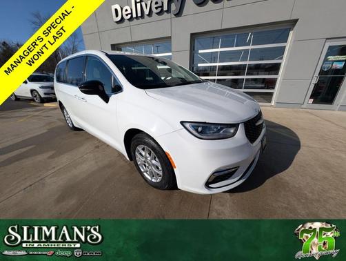 Bright White Clearcoat 2024 Chrysler Pacifica Touring-L