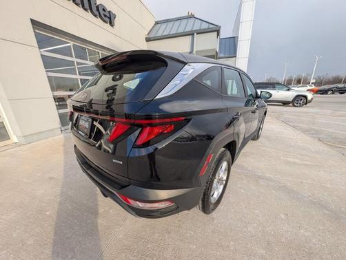 2024 Hyundai TUCSON SE