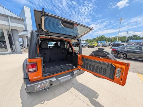 2025 Jeep Wrangler Sport