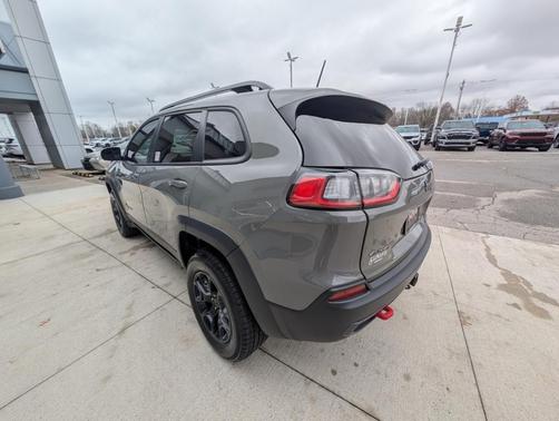 2022 Jeep Cherokee Trailhawk