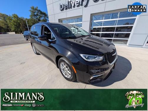 2024 Chrysler Pacifica Touring-L
