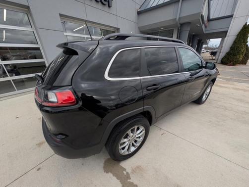 2022 Jeep Cherokee Latitude Lux