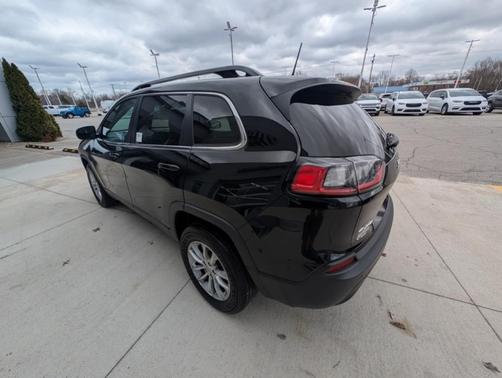 2022 Jeep Cherokee Latitude Lux