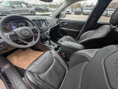 2022 Jeep Cherokee Latitude Lux