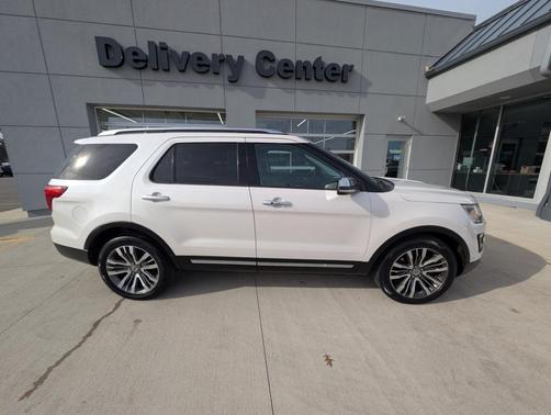 2017 Ford Explorer Platinum