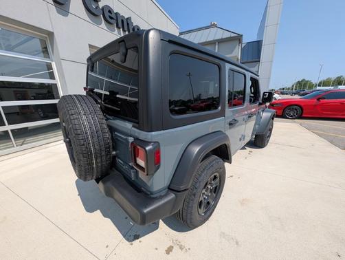 2025 Jeep Wrangler Sport