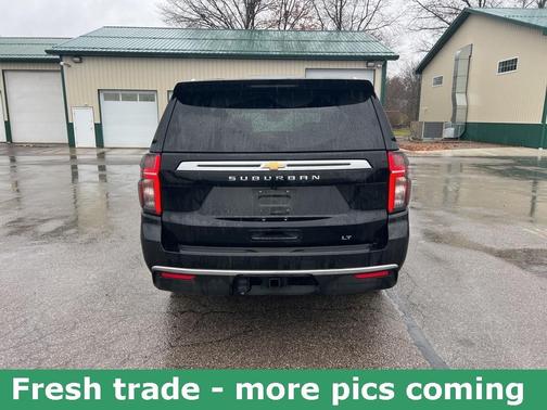 2024 Chevrolet Suburban LT