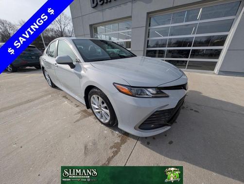 2022 Toyota Camry LE