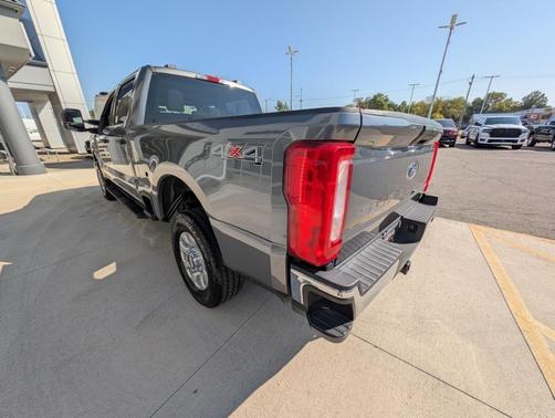 2024 Ford F-250 XLT