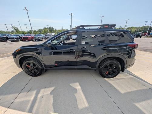 2025 Nissan Rogue Rock Creek