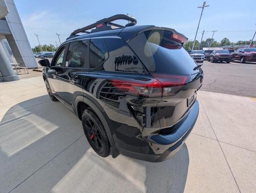2025 Nissan Rogue Rock Creek
