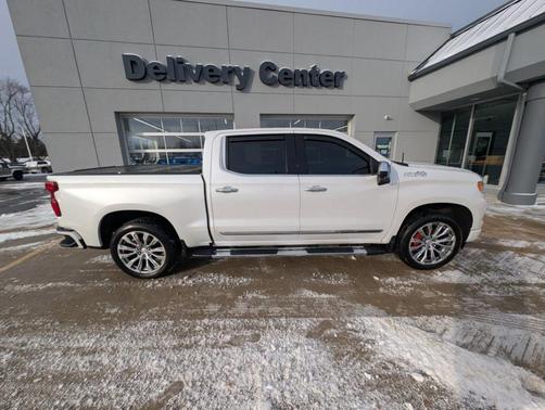 2022 Chevrolet Silverado 1500 High Country