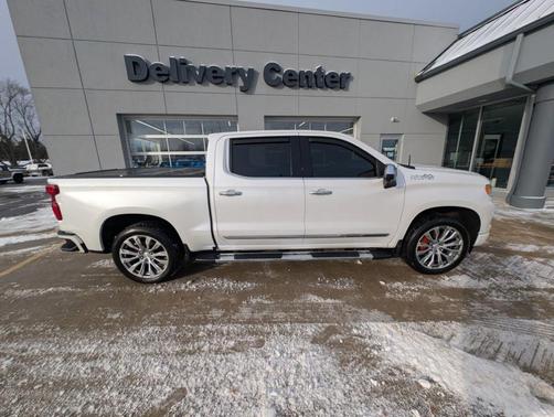 2022 Chevrolet Silverado 1500 High Country