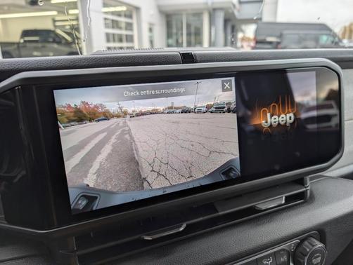 2026 Jeep Gladiator Sport