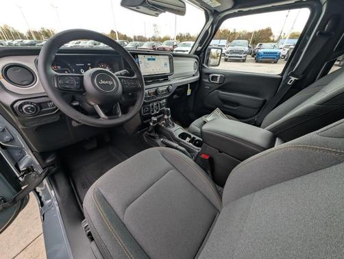 2026 Jeep Gladiator Sport