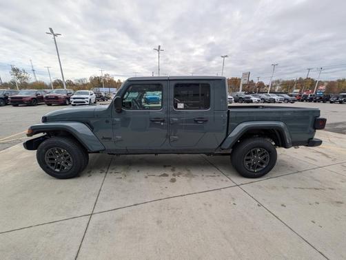 2026 Jeep Gladiator Sport