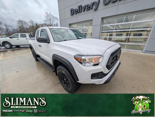 2022 Toyota Tacoma SR