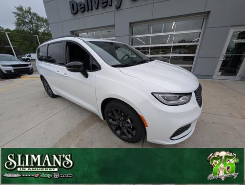 2025 Chrysler Pacifica Limited