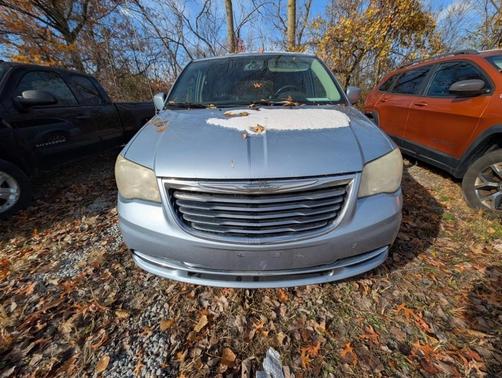 2013 Chrysler Town & Country Touring