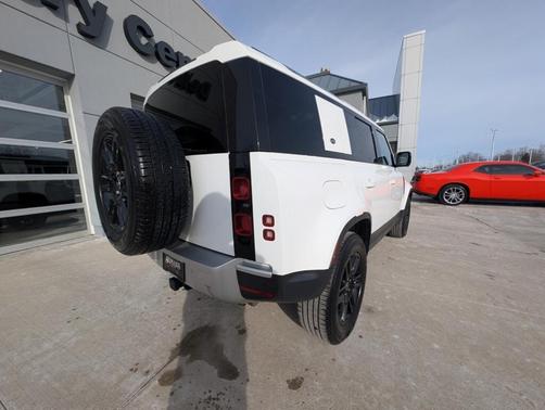 2024 Land Rover Defender P300