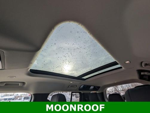 2024 Land Rover Defender P300