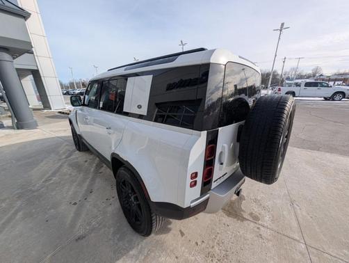 2024 Land Rover Defender P300