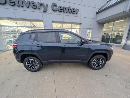2026 Jeep Compass Trailhawk