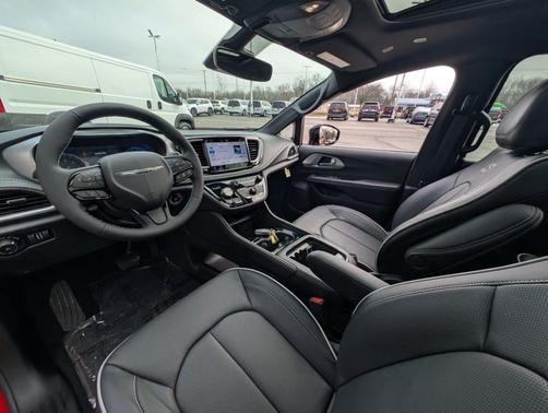 2026 Chrysler Pacifica Limited