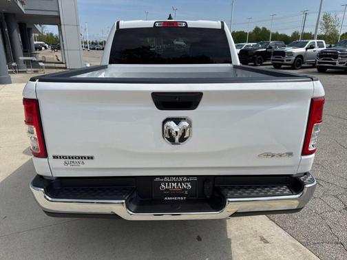 Bright White Clearcoat 2024 RAM 1500 Big Horn/Lone Star