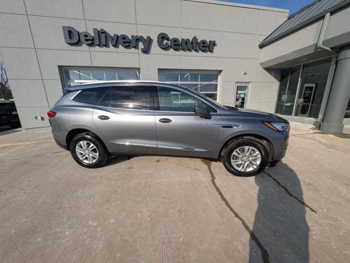 2021 Buick Enclave Essence