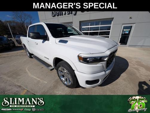 Bright White Clearcoat 2025 RAM 1500 Big Horn/Lone Star