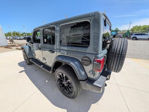 2025 Jeep Wrangler 4xe Sahara