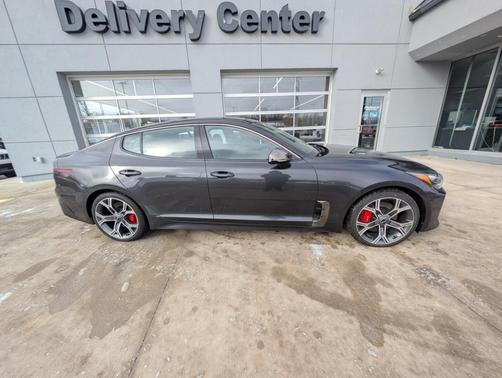 2021 Kia Stinger GT1