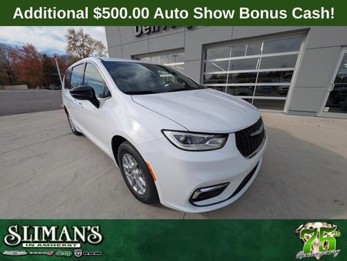 2026 Chrysler Pacifica Select