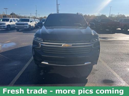 2023 Chevrolet Suburban LT