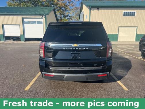 2023 Chevrolet Suburban LT