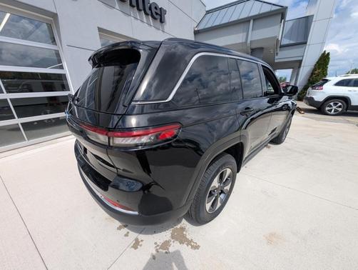 2025 Jeep Grand Cherokee 4xe Base