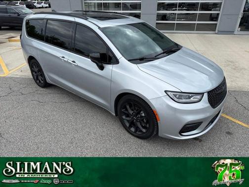 Silver Mist Clearcoat 2023 Chrysler Pacifica Limited