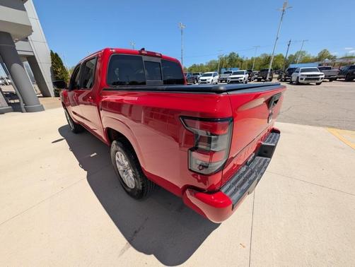 2022 Nissan Frontier SV