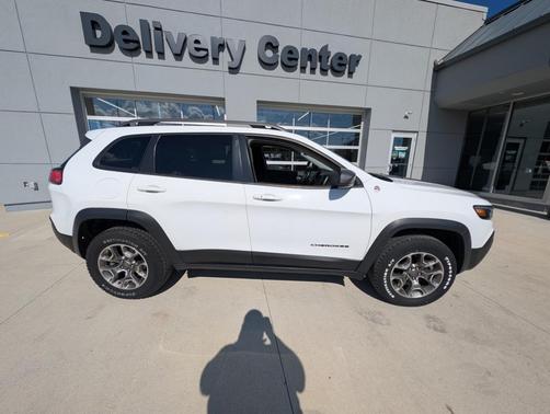 2021 Jeep Cherokee Trailhawk