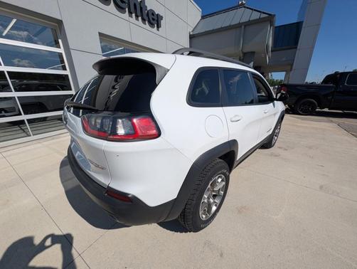 2021 Jeep Cherokee Trailhawk