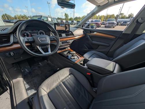 2023 Audi Q5 45 S line Premium Plus