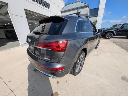 2023 Audi Q5 45 S line Premium Plus