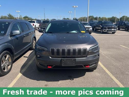 2020 Jeep Cherokee Trailhawk