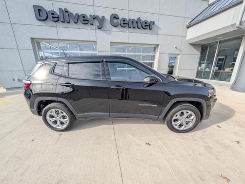 2024 Jeep Compass Sport