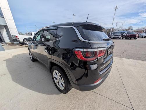 2024 Jeep Compass Sport